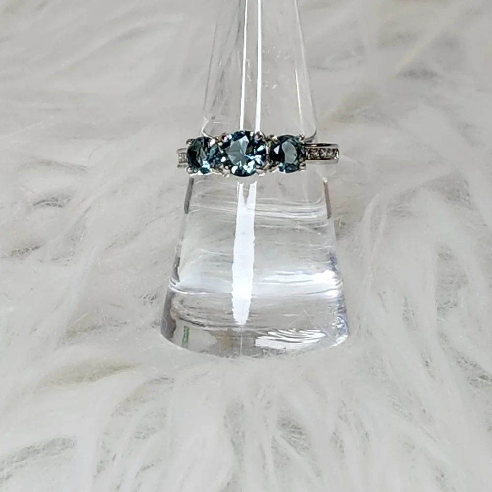 Lab Created London Blue Sapphire Ring on Rhodium Plating Size 8 - Picture 5 of 8